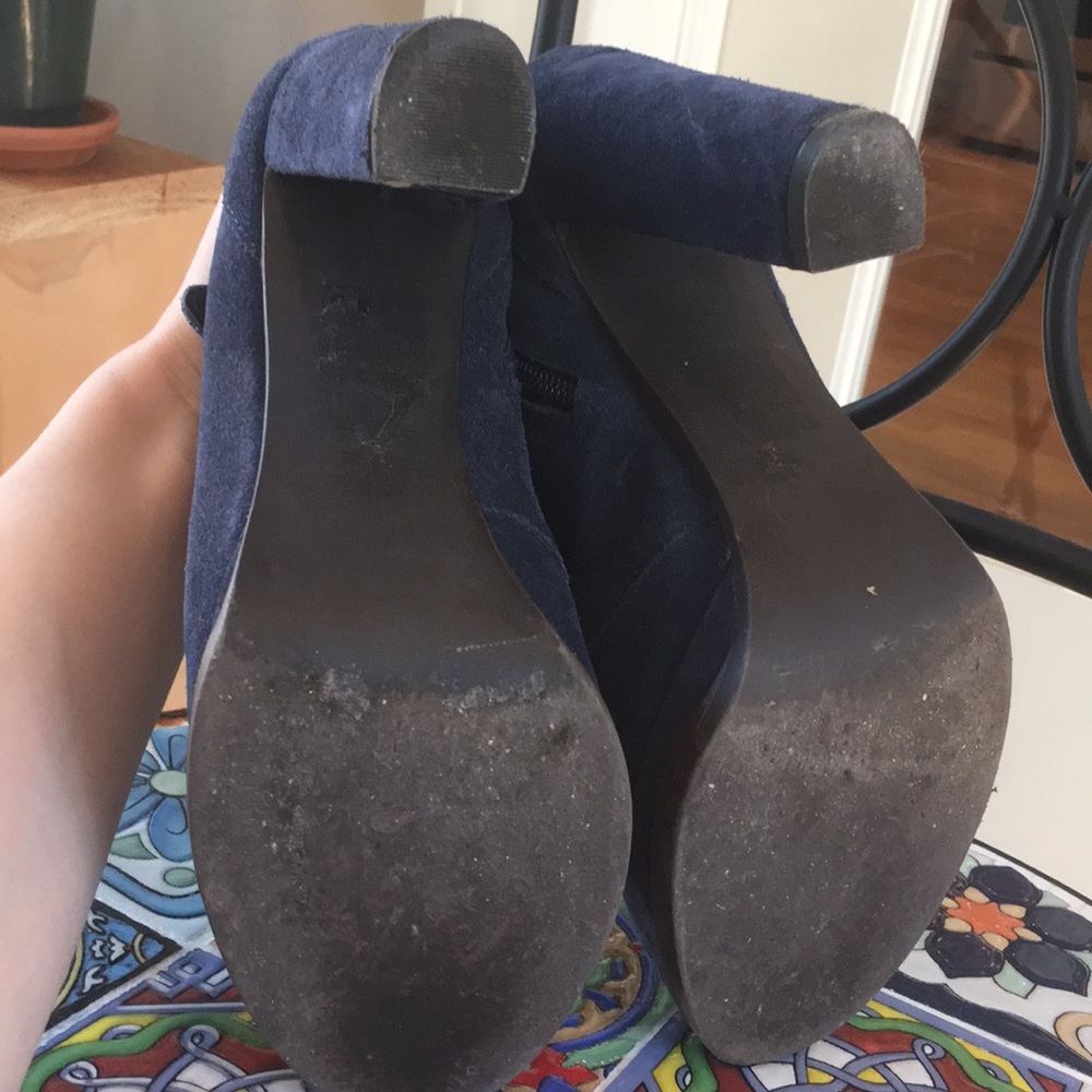 Dolce Vita Navy Suede Platform Booties - Picture 7 of 8